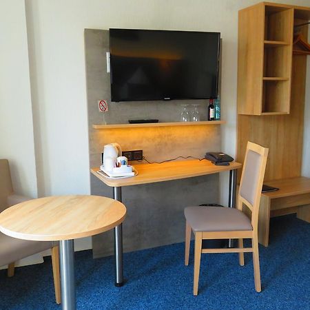 Hotel Am Sonnenhang カッセル エクステリア 写真